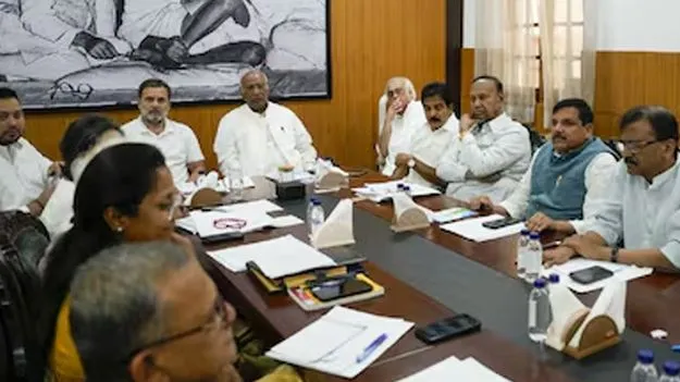 బిల్లులను అడ్డుకుంటాం!