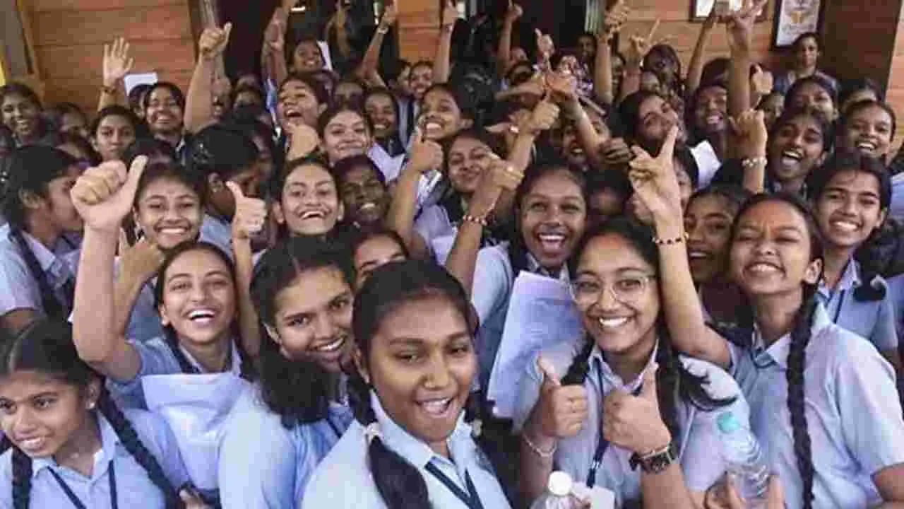 పది ఫలితాల్లో 97.20శాతం  ఉత్తీర్ణత