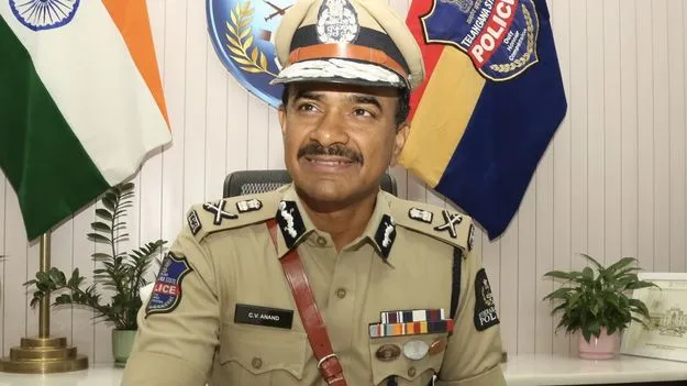 పదోన్నతితో బాధ్యత మరింత పెరుగుతుంది: డీజీపీ సీవీ ఆనంద్‌
