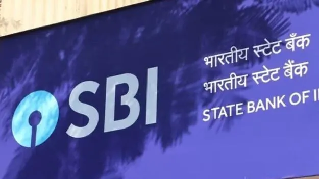 దేవరకొండ ఎస్‌బీఐ కాంట్రాక్టు ఉద్యోగి మోసం ఖాతాల నుంచి 2.65 కోట్లు స్వాహా