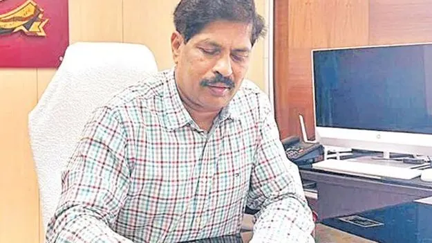 సురేశ్‌ బత్తిని బాధ్యతల స్వీకరణ