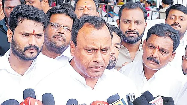 పదవులు ఉన్నా.. లేకున్నా రాహుల్‌గాంధీ నాయకత్వంలో పనిచేస్తా