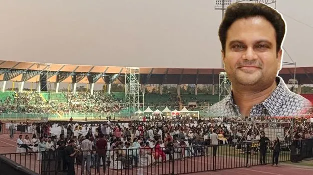 క్రీడా మైదానాలు 'కార్యక్రమాల' వేదికలు కాకూడదు..