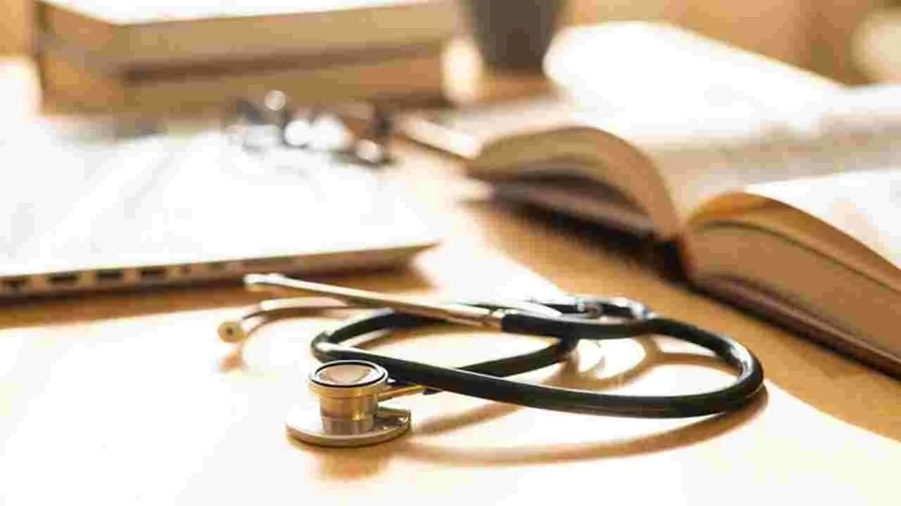 వైద్య ప్రొఫెసర్ల పదవీ విరమణ వయసు పెంపు?