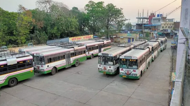 ఆర్టీసీలో సమ్మె సైరన్‌ 