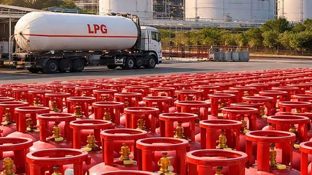 వాణిజ్య ఎల్‌పీజీ సరఫరా 70 శాతం పెంపు 