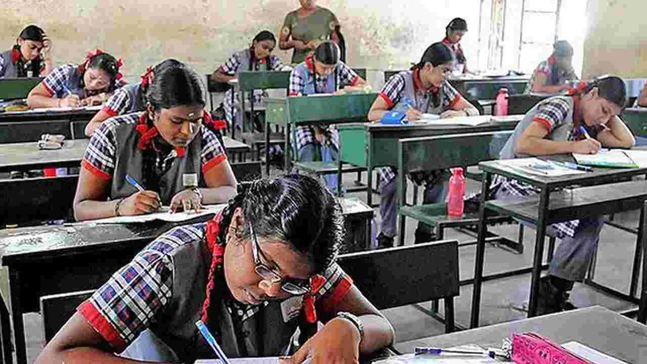 కేంద్రీయ విద్యాలయాల్లో త్రిభాషా విధానం