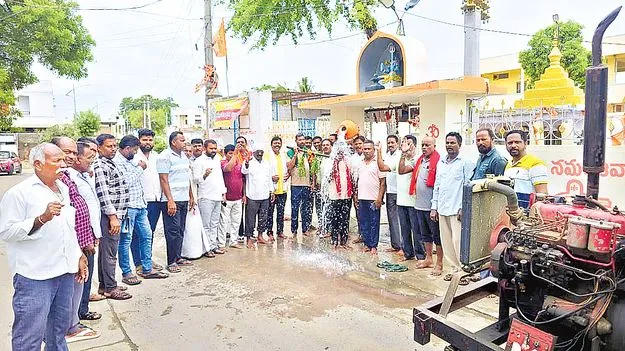 శివయ్యా.. గంగను విడవయ్యా..!