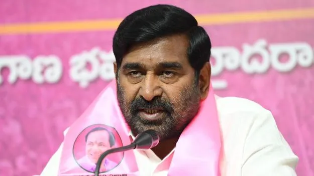 నీది కేటీఆర్‌ వర్గమా.. లేక హరీశ్‌ వర్గమా? 