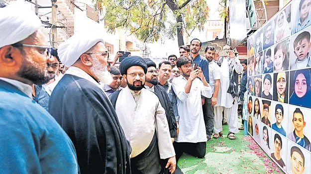 బడికెళ్లే పిల్లల్నీ చంపేస్తున్నారు