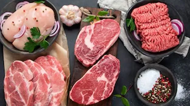 కుళ్లిన మాంసం సరఫరా ముఠా గుట్టురట్టు