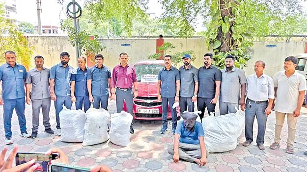 సీఐఎస్ఎఫ్‌ కానిస్టేబుల్‌ అంతర్రాష్ట్ర గంజాయి దందా