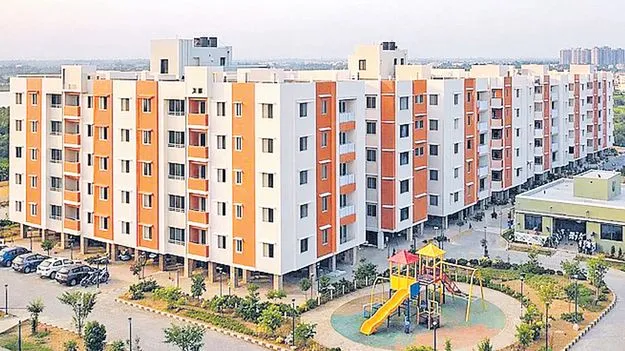 ఖరీదైన భూముల్లో ఎల్‌ఐజీ, ఎంఐజీ ఇళ్లు!