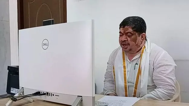 ఆర్టీసీ కార్మికులకు వసతులను 17 లోగా మెరుగుపర్చాలి