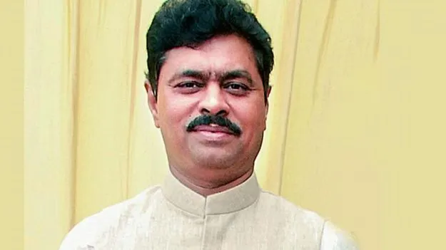 బీజేపీలో చేరేలా ఎవరినైనా 2 గంటల్లో ఒప్పిస్తా