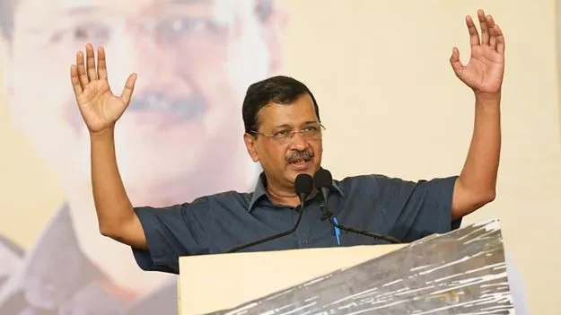 కేజ్రీవాల్‌కు కోర్టు ధిక్కార నోటీసులు