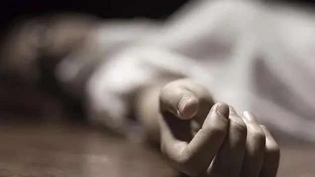 ప్రేమ వివాదంలో ఇరుక్కొని..
