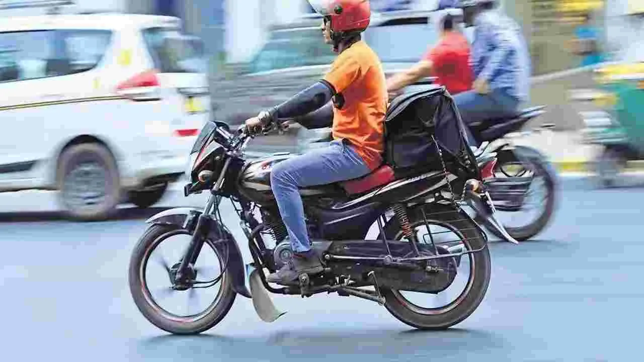 గిగ్‌ వర్కర్లకు సర్కారు ‘మే-డే’ గిఫ్ట్‌