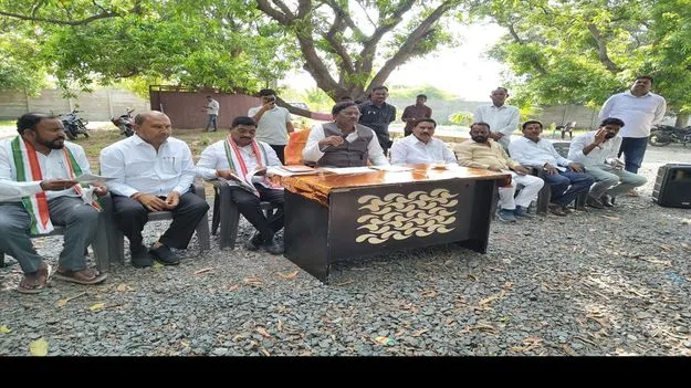 అర్హులైన ప్రతి ఒక్కరికి ఓటు హక్కు కల్పించాలి 