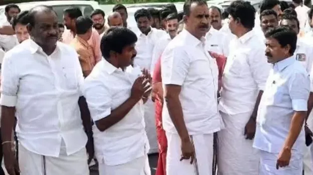 అబ్బే...మేం టీవీకేకు మద్దతు ఇవ్వలేదు
