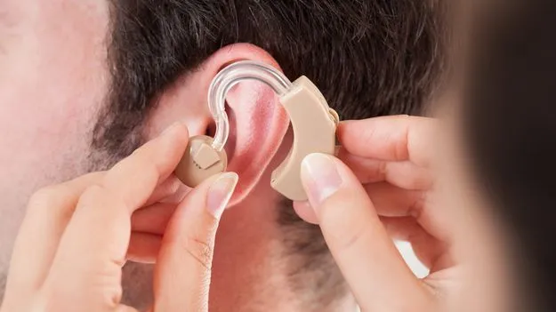 వినికిడి లోపం చికిత్సకు అత్యాధునిక వైద్య పరికరాలు