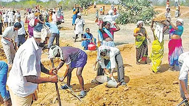 టార్గెట్‌ 2.50 కోట్ల పనిదినాలు!
