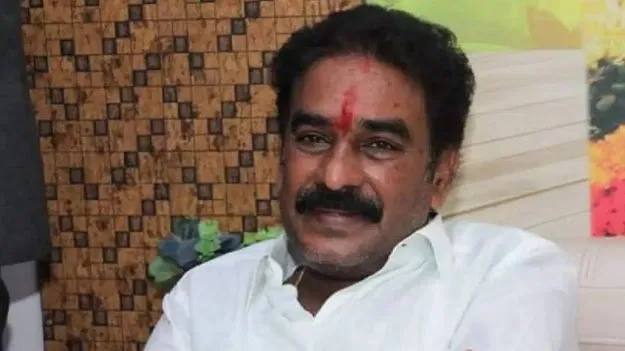 వైసీపీ మాజీ ఎమ్మెల్యే పిన్నెల్లికి బెయిలు 