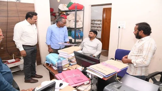 పనులను వేగవంతం చేయాలి 