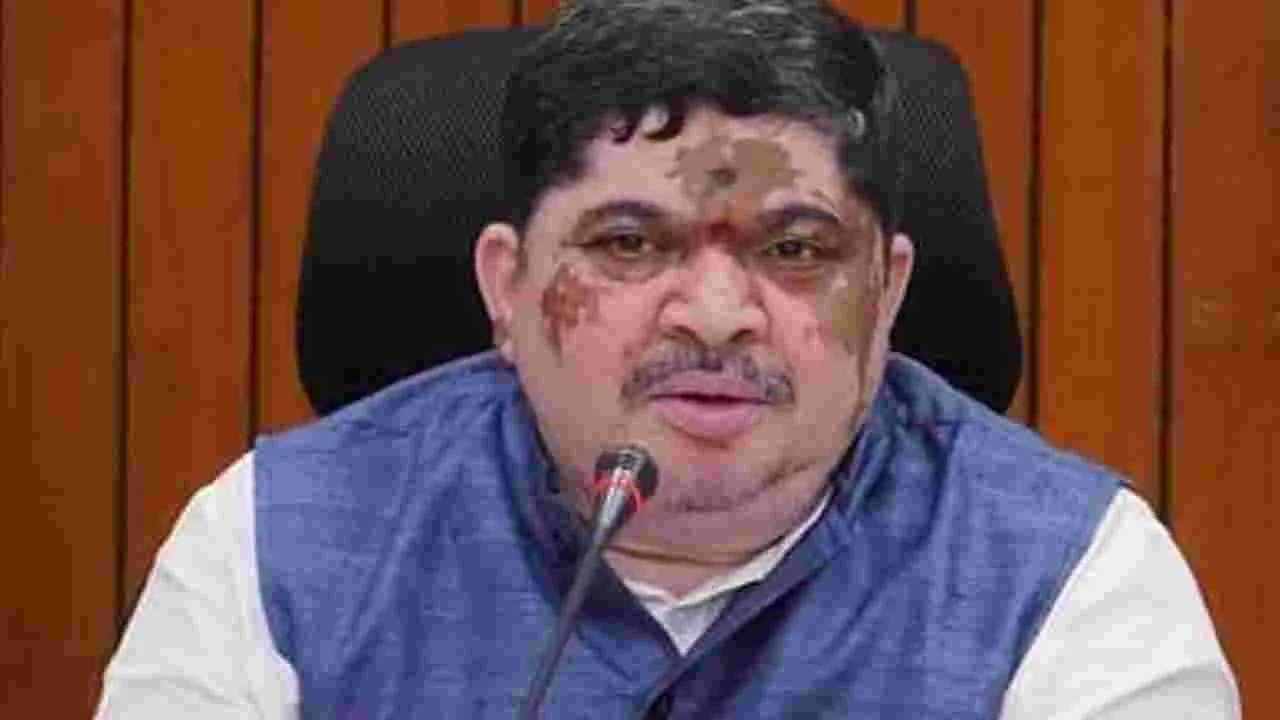 సమ్మె నిర్ణయాన్ని వెనక్కి తీసుకోండి