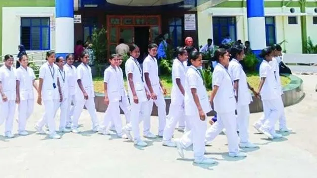 కొత్తగా 10 బీఎస్సీ నర్సింగ్‌ కాలేజీల ఏర్పాటు