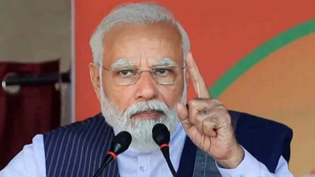 వందరోజుల విధ్వంసం