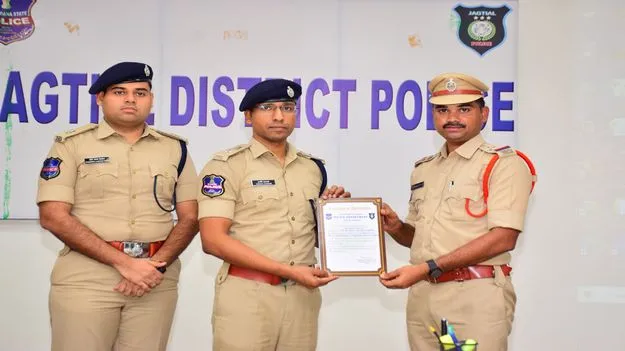 నేరాల నివారణకు ప్రాధాన్యం ఇవ్వాలి 
