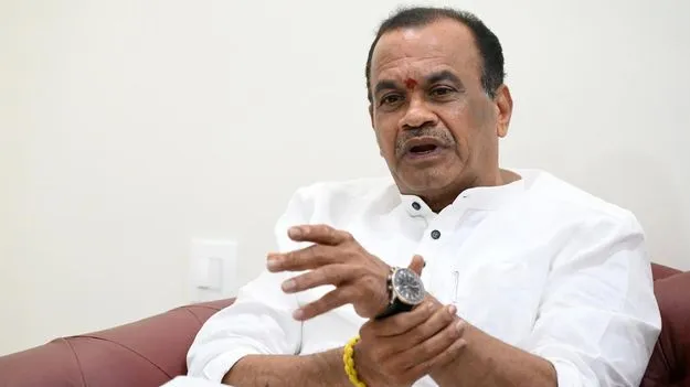 మీనాక్షి నామినేషన్‌ తిరస్కరణ ప్రజాస్వామ్యానికే విఘాతం