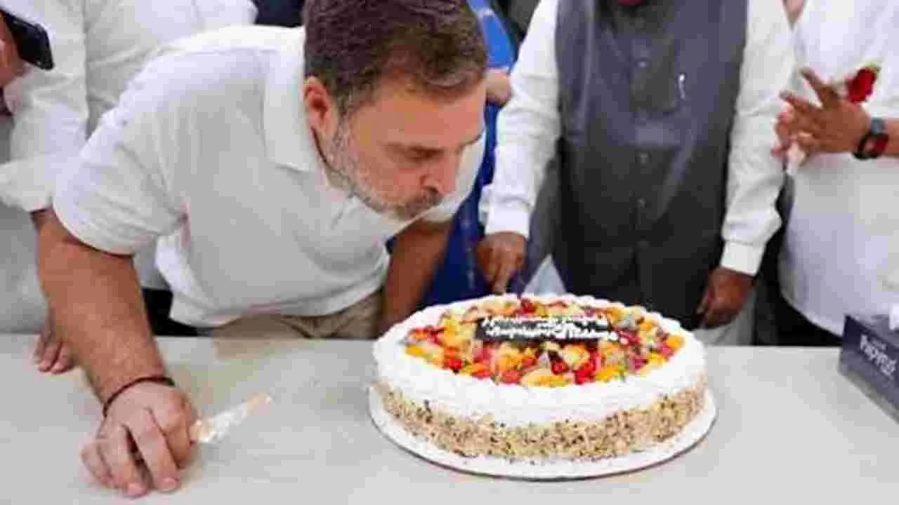 56వ వసంతంలోకి అడుగుపెట్టిన రాహుల్‌ గాంధీ