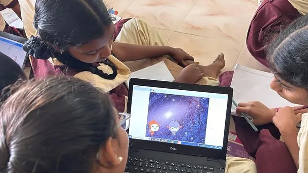 ఐఐటీ, ఎన్‌ఐటీలకు ఎంపికైన.. బీసీ గురుకులాల విద్యార్థులకు ల్యాప్‌టాప్‌లు