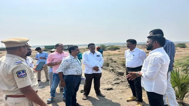 భక్తులకు సౌకర్యంగా పుష్కరఘాట్లను ఏర్పాటు చేయాలి