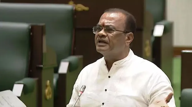 మీ బిల్డప్‌ కథలపై విచారణ జరుగుతోంది 