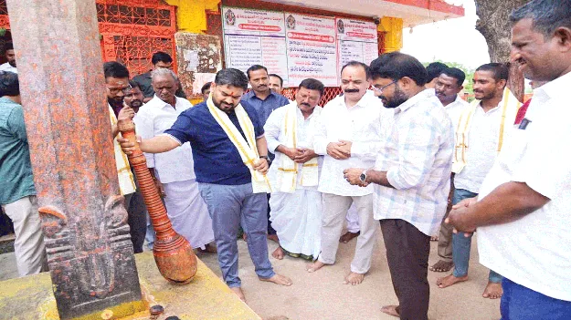 కఠినంగా వ్యవహరించాలి