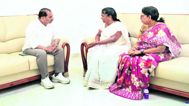 పెద్దాస్పత్రిలో పరిణామాలపై ఎమ్మెల్యే ఆగ్రహం