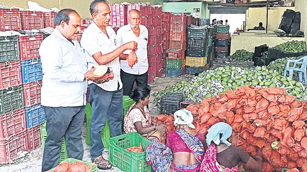 మామిడి రైతులకు కేంద్రం చేయూత 