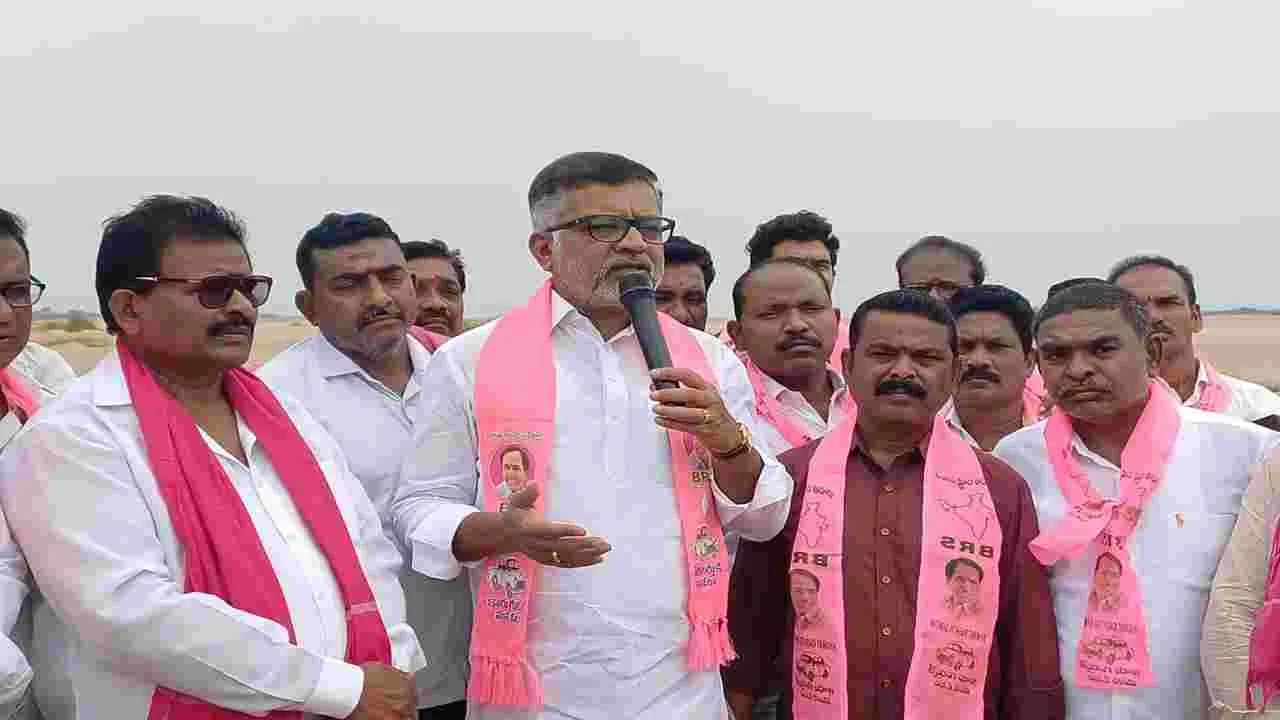 గోదావరిని ఎడారిగా మారుస్తున్న ప్రభుత్వం
