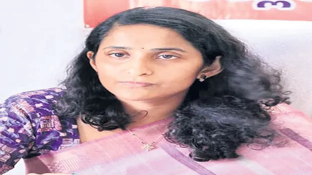 34 మంది బీఎల్‌వోలకు షోకాజ్‌ నోటీసులు