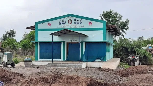 kumaram bheem asifabad- రైతు వారం.. వానాకాలానికి సన్నద్ధం 