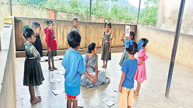 విద్యాభ్యాసానికి విద్యార్థిని ‘సంసిద్ధత’