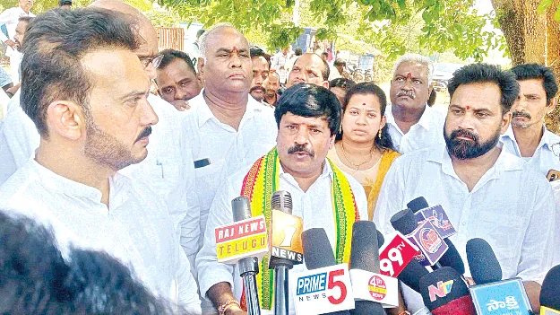 జాబ్‌క్యాలెండర్‌తో నిరుద్యోగ యువతకు ఉపాధి