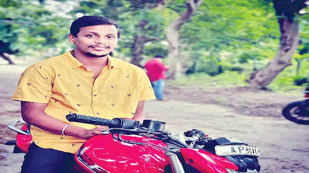 టీడీపీ జిల్లా కార్యాలయం మేనేజర్‌ హత్య