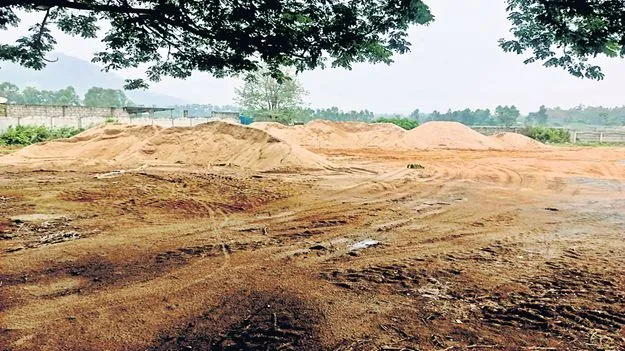 ఉల్లంఘనులపై చర్యలేవీ?