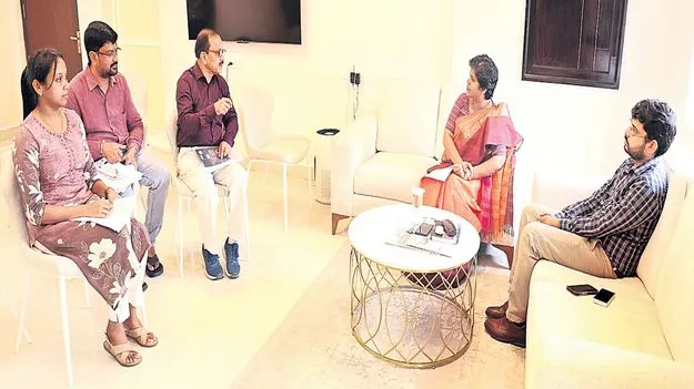 గృహ గణన గడువులోగా పూర్తిచేయాలి