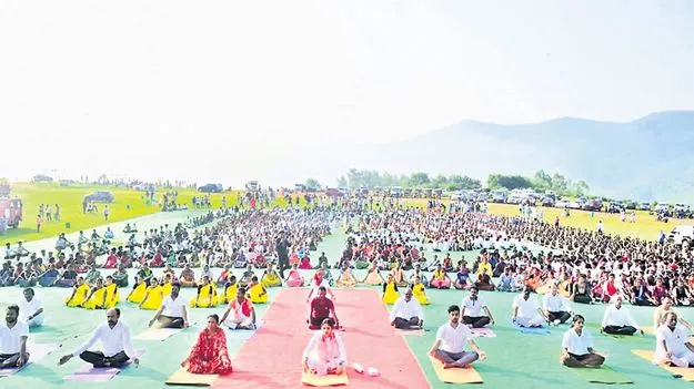 యోగా జీవితంలో భాగం చేసుకోవాలి