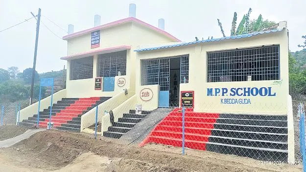 చక్కాగా తీర్చిదిద్దబడి..